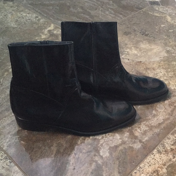 Black zip-up boots - Picture 2 of 4